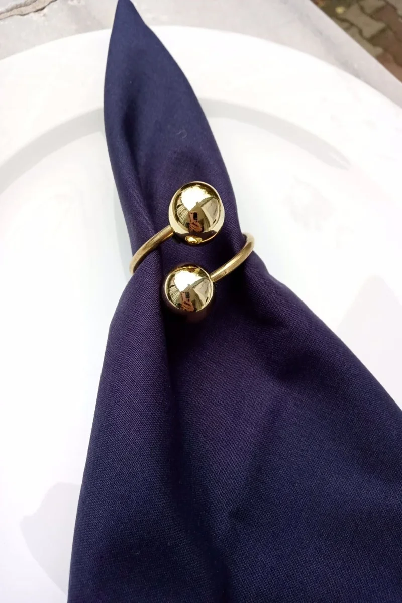 Emtory Home Napkin ring with 12 gold metal rings with shiny gold beads
