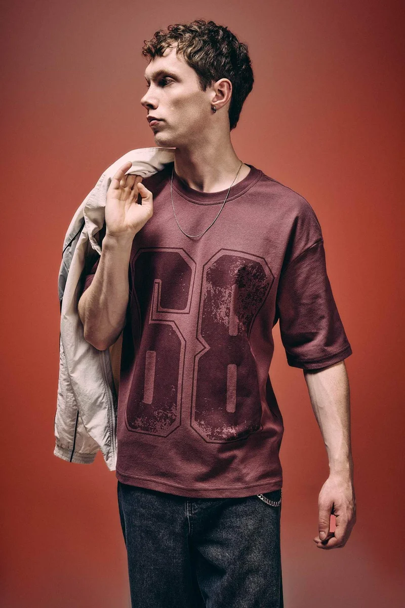 ديفاكتو Boxy Fit Textured T-Shirt
