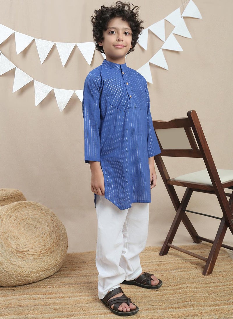 Globus Boys Blue Mandarin Collar Lurex Striped Detail Side Slit Kurta & Pant Festive Kurta Set - Image 2