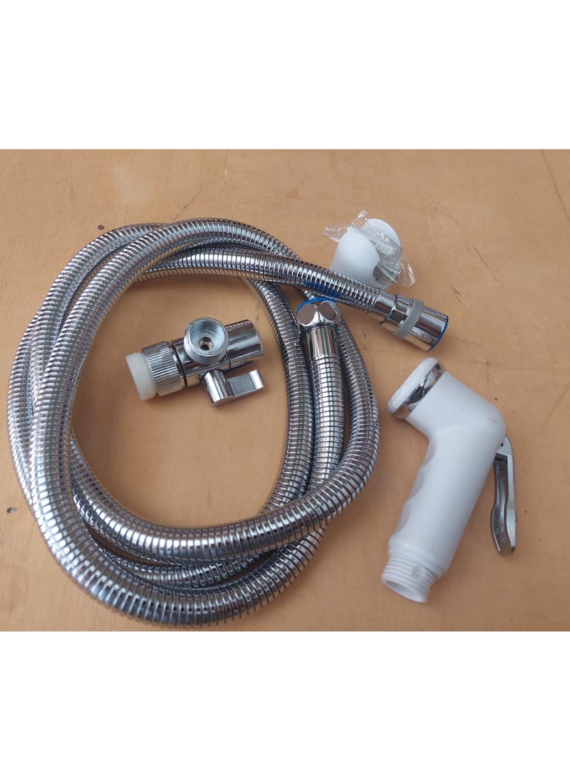 Generic - A bathroom bidet consisting of a 1.5 meter nickel hose, a thermal hose and a 2 meter 6 mm hose with a travel adapter, Teflon adapter, and a rubber adapter. - Image 1
