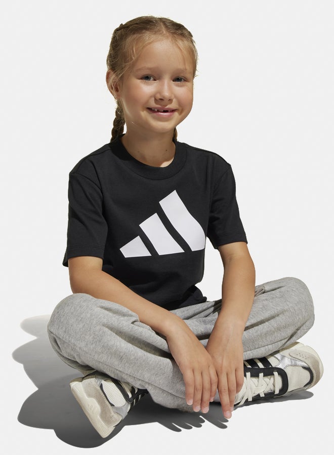 Adidas essentials unisex graphic t-shirt - Image 3