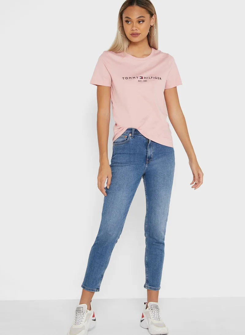 TOMMY HILFIGER Crew Neck Logo T-Shirt