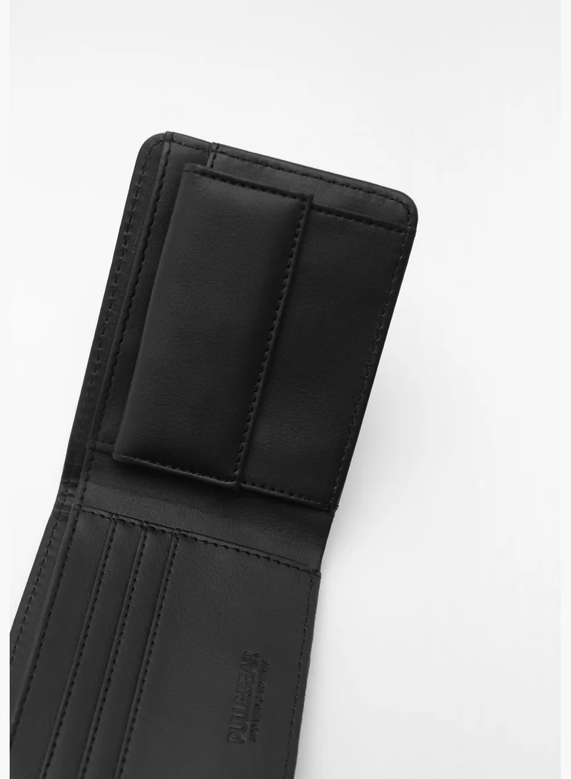 بول آند بير محفظة سوداء بطبعة هندسية وشعار