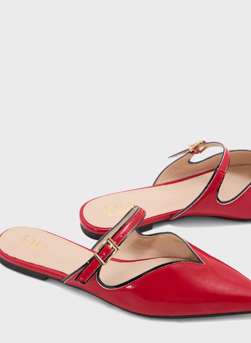 ايلا حذاء سليب أون مدبب - Image 4