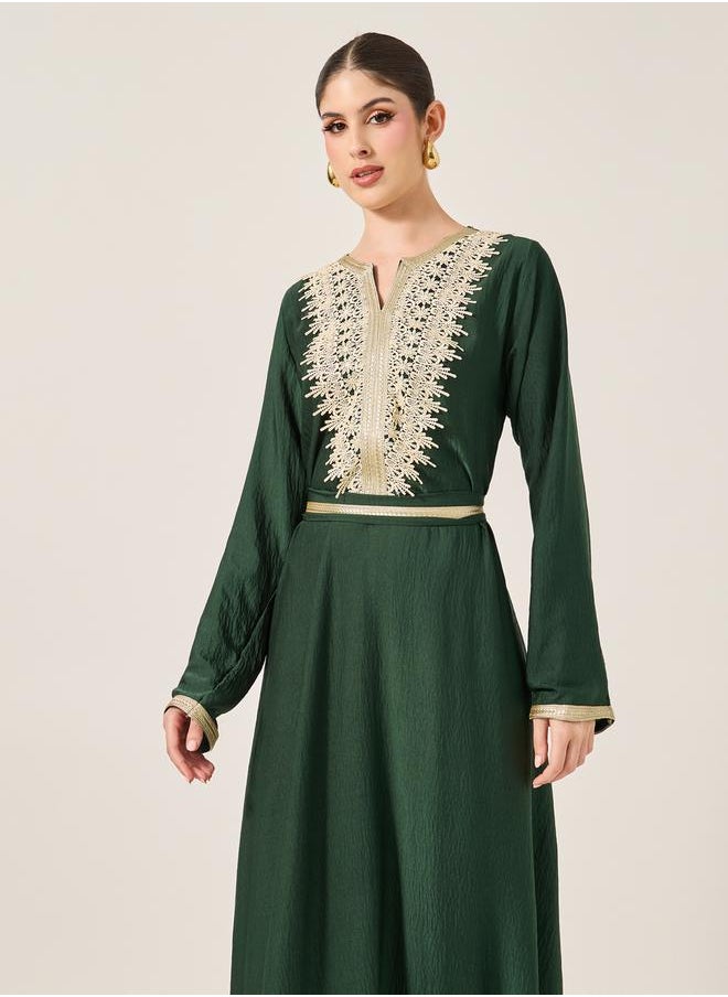 Styli Lace Insert Notch Neck Belted Flared Jalabyia  - Image 4