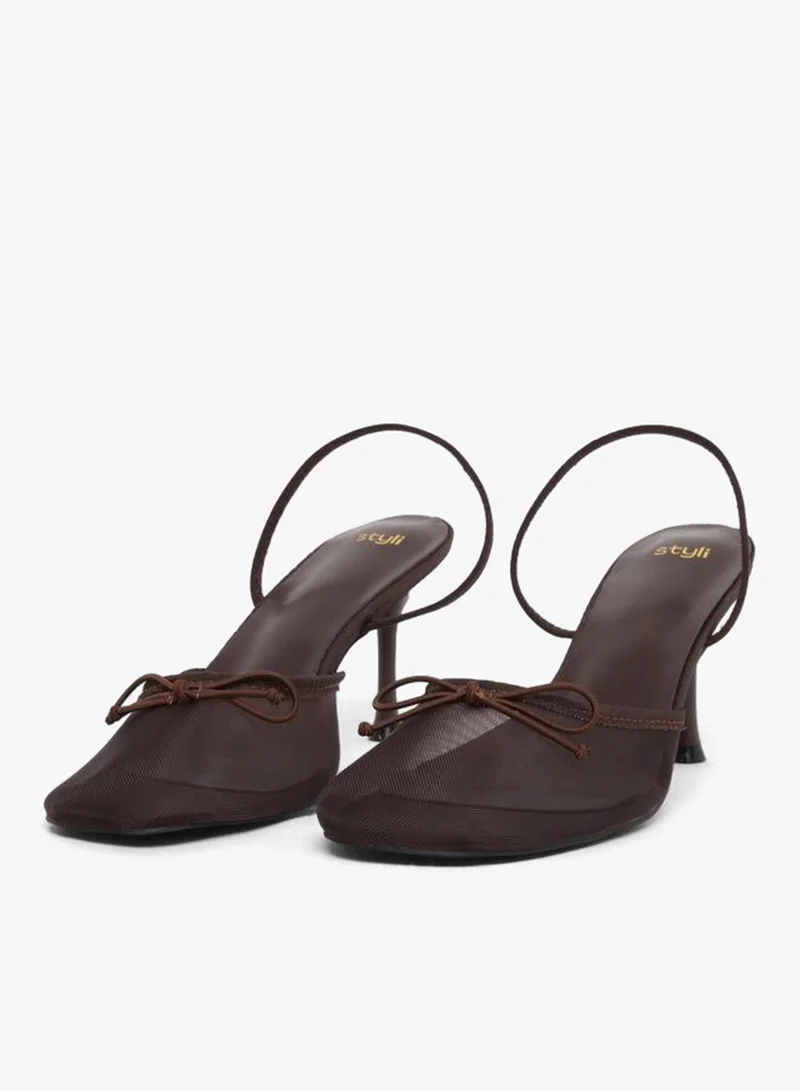 ستايلي حذاء بتفاصيل شبكية وكعب ستيليتو