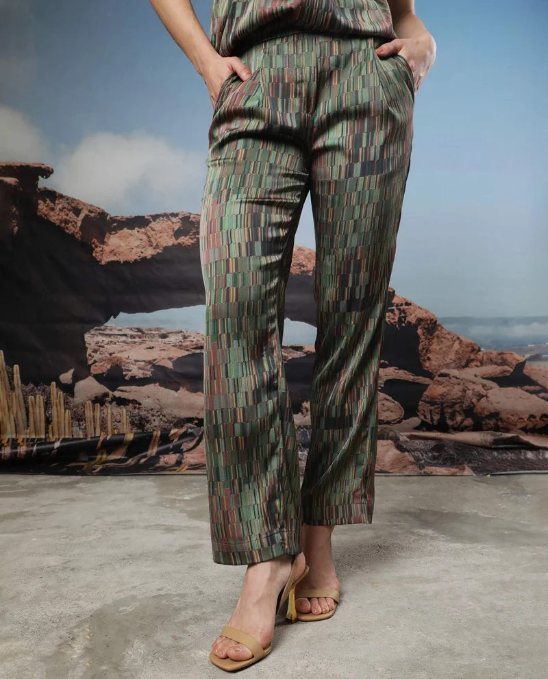 ريريزم Women's Chic Glitch Geometric Satin Trousers