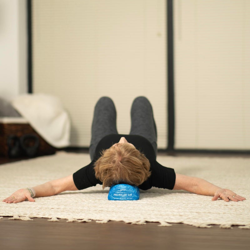 OPTP أسطوانة فوم OPTP PRO-Roller ذات الكثافة الناعمة - أسطوانة فوم ناعمة ذات كثافة منخفضة للعلاج الطبيعي، والبيلاتس، واليوغا، وتمارين الفوم رول، واستعادة العضلات - زرقاء 36" × 6" × 3" نصف دائري - Image 4