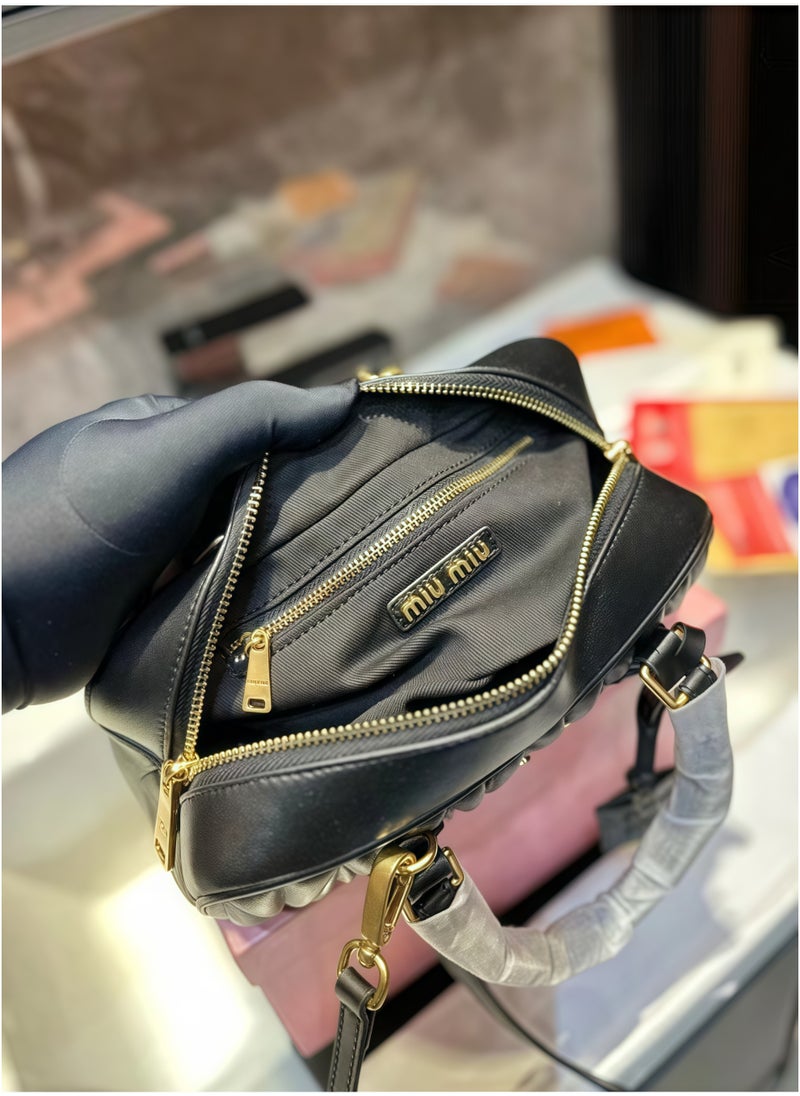 Miu Miu MIU MIU Pleated Crossbody Bag Shoulder Bag Handbag Small Square Bag 22*11*8cm  - Image 3