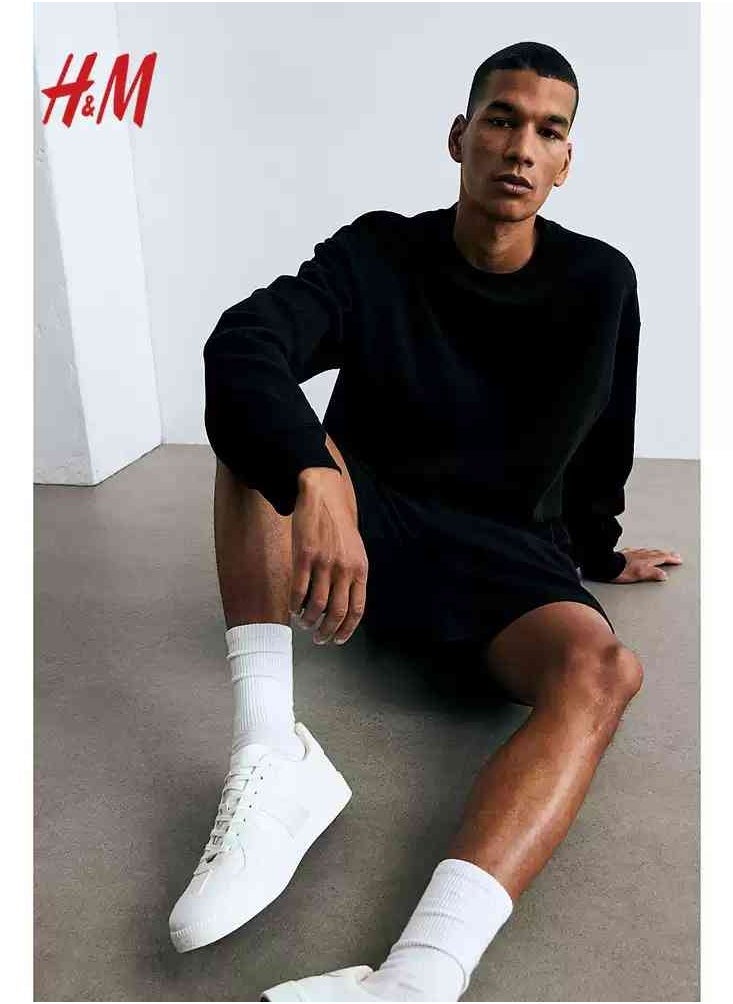H and M - HM New Fashionable Casual Round Neck Loose American Long Sleeved Sweatshirt - Image 1