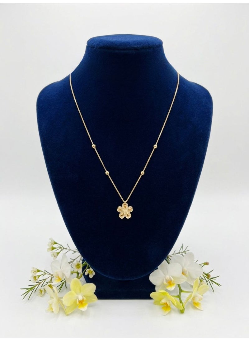 The Intermix Gems Gold Four Leaf Flower Necklace 18K - Image 2
