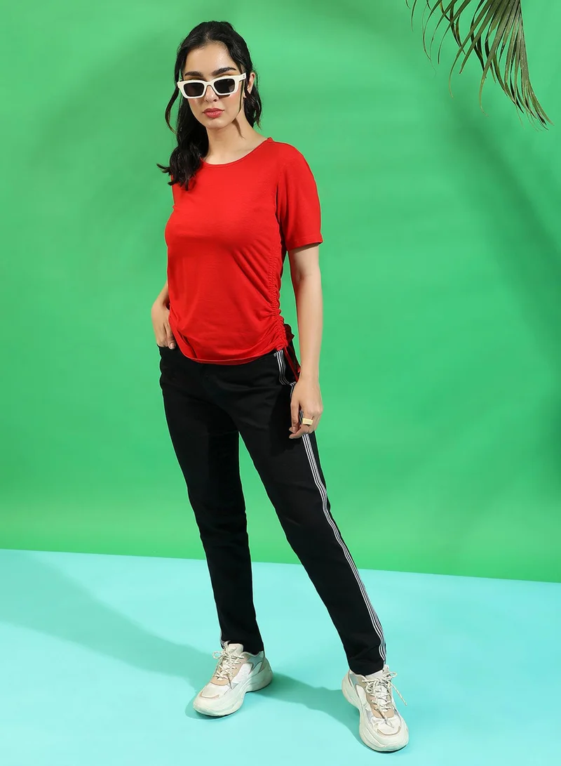 كامبوس سوترا Women's Solid Red Regular Fit Top