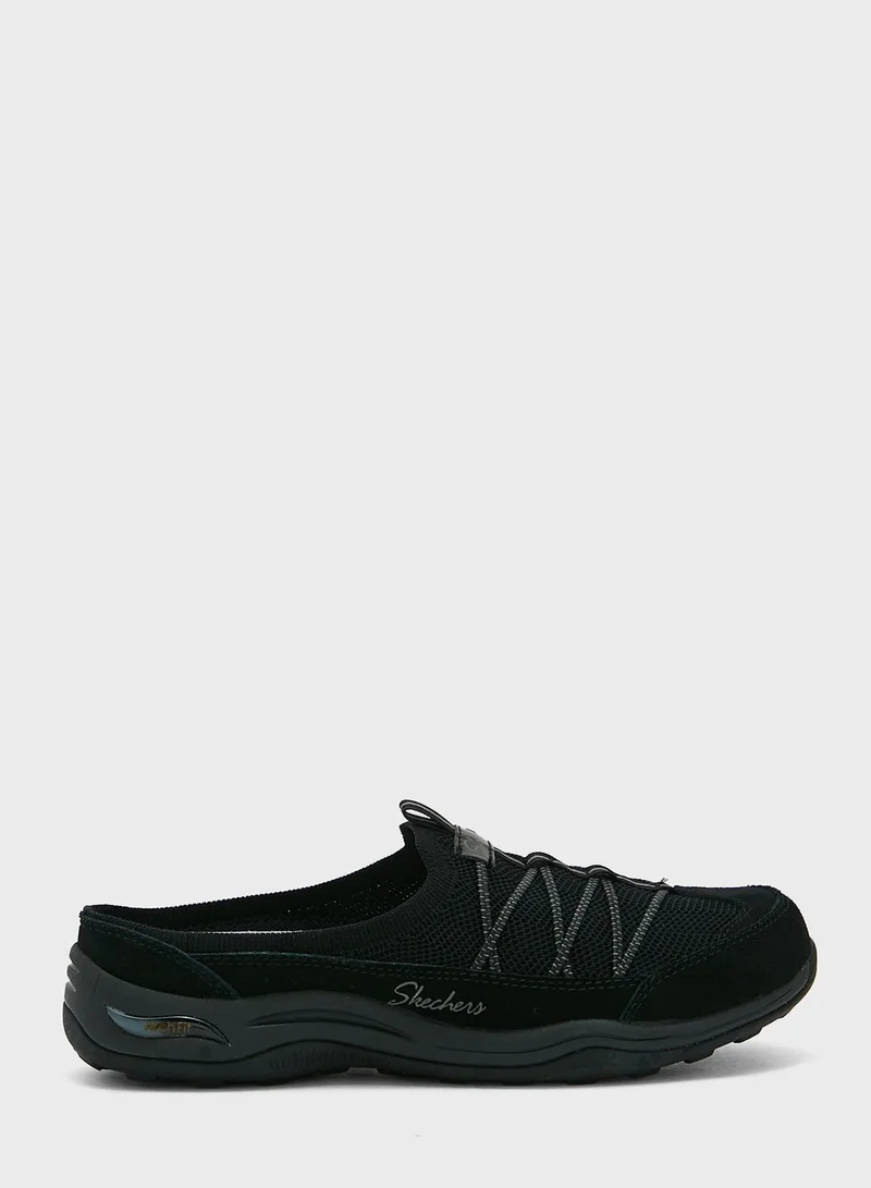 SKECHERS Arch Fit Commute