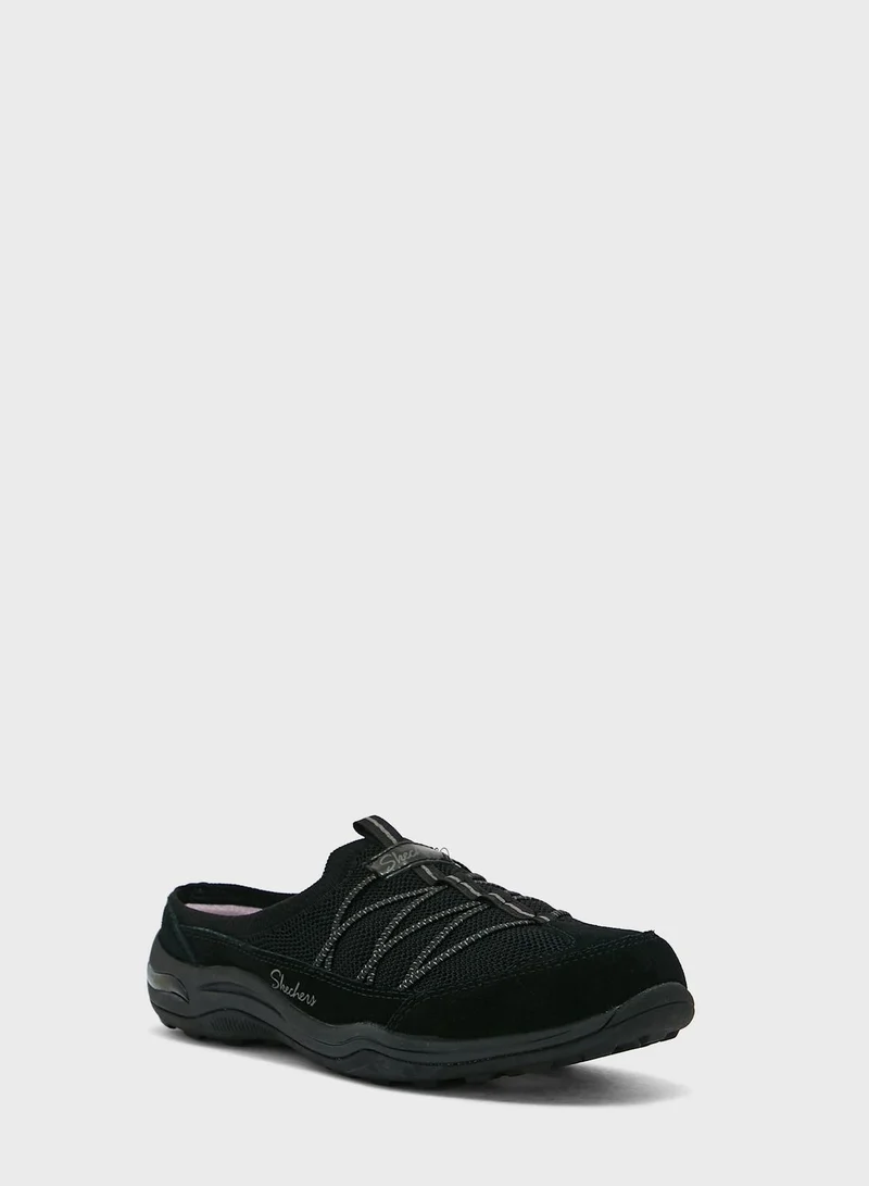 SKECHERS Arch Fit Commute