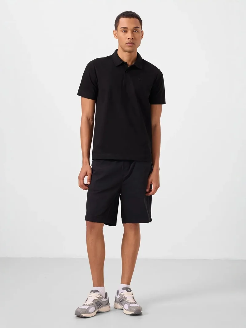 تومي لايف TOMMY Men's Regular Fit Chino Shorts