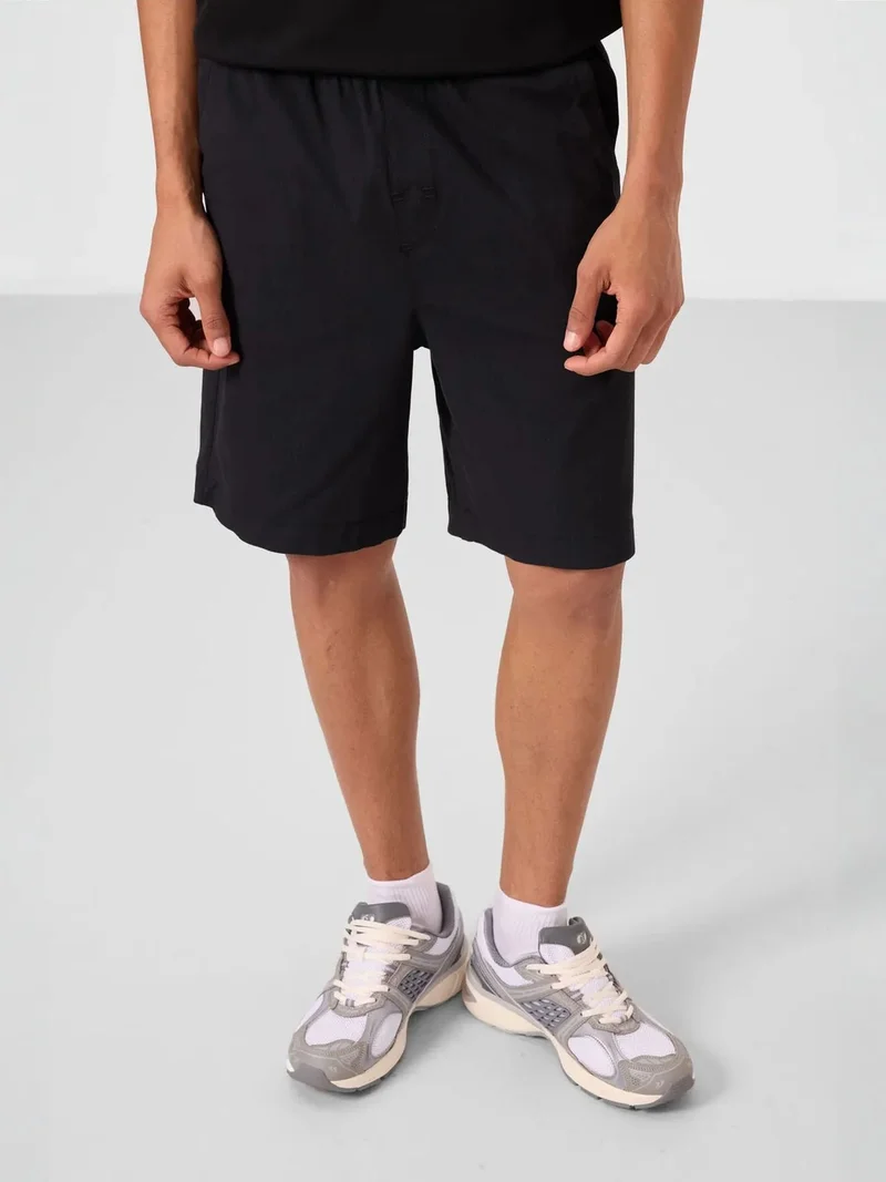 تومي لايف TOMMY Men's Regular Fit Chino Shorts