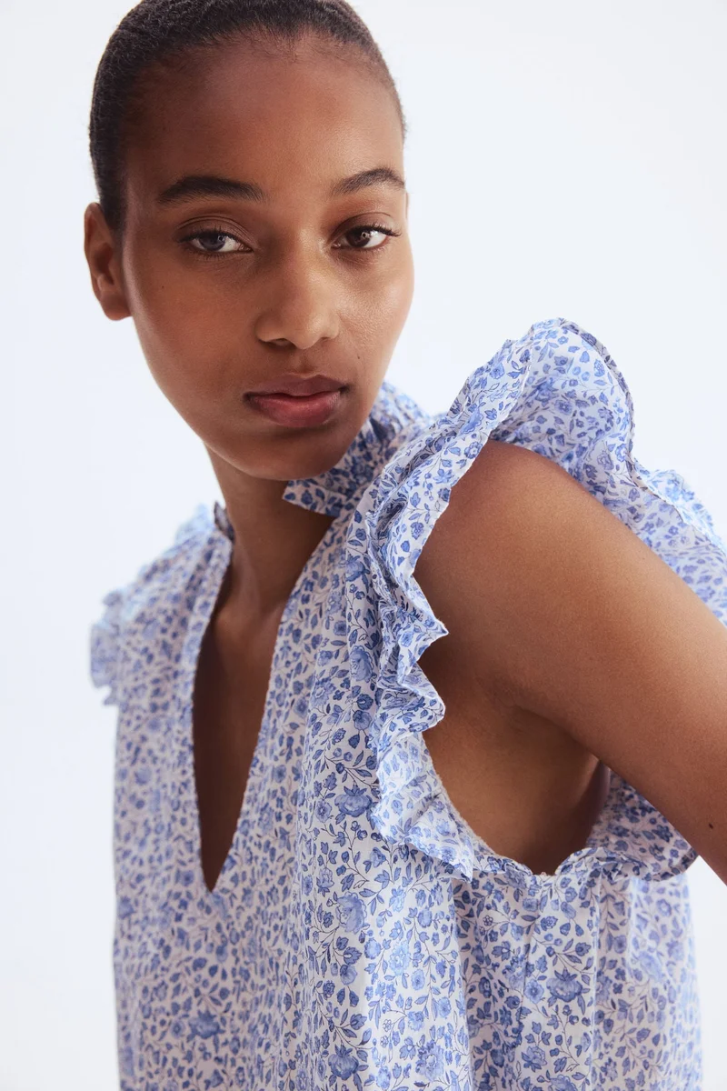 H&M Frill-trimmed blouse