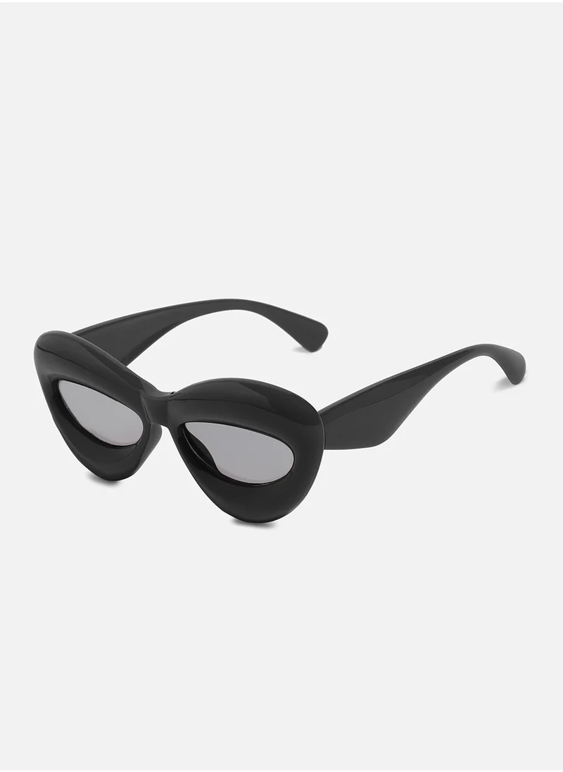 Haute Sauce Solid Cateye Sunglasses - Black