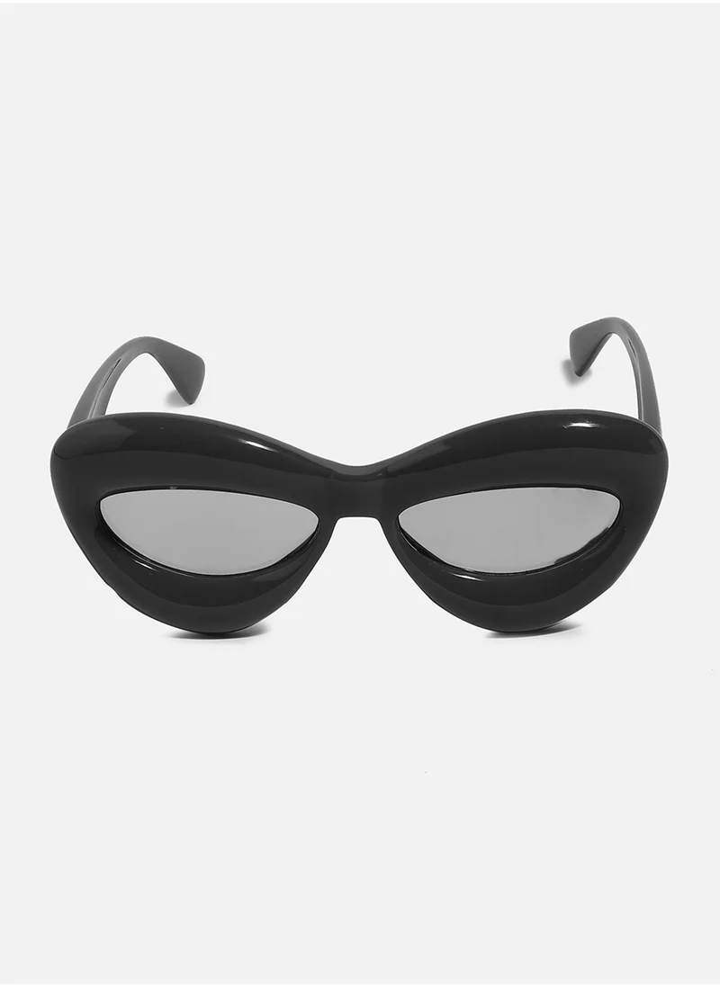Haute Sauce Solid Cateye Sunglasses - Black
