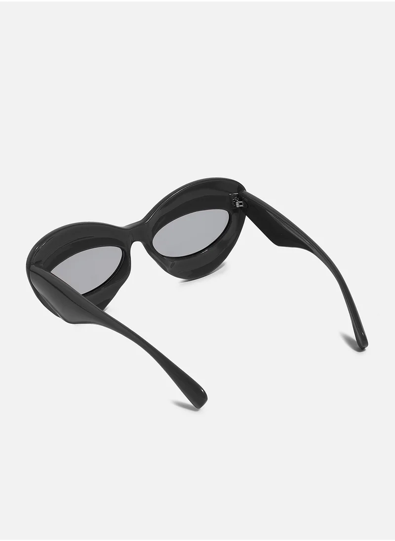 Haute Sauce Solid Cateye Sunglasses - Black