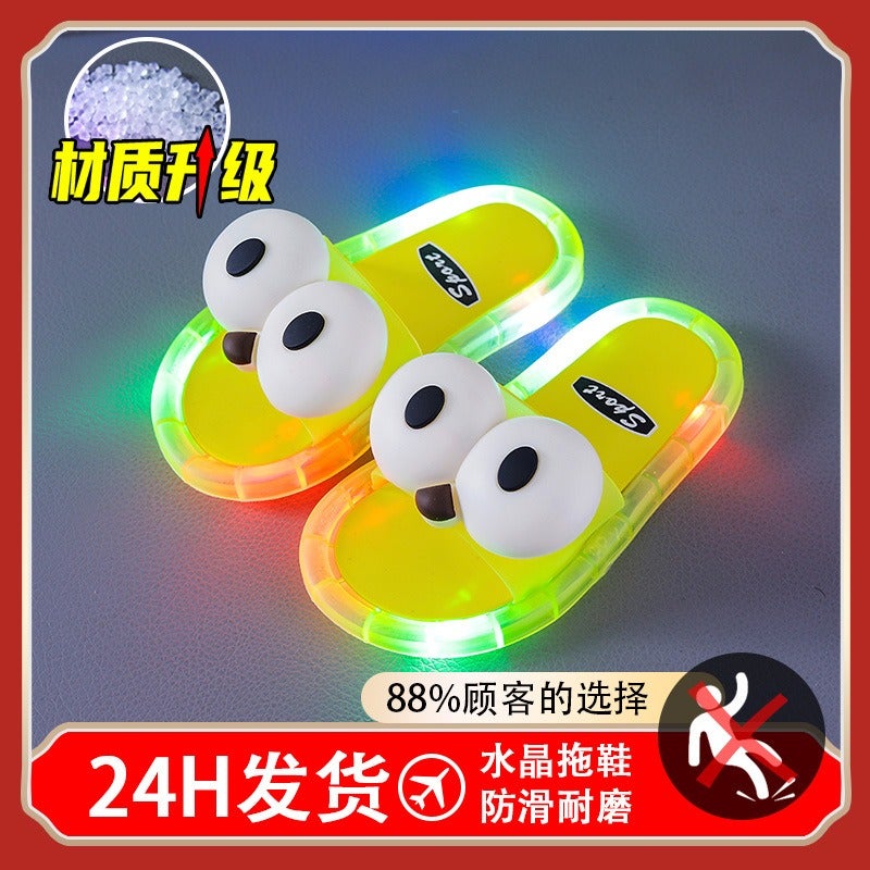 Chuang Xing Jia شباشب أطفال صيفية مضيئة بتصميم كرتوني - نعل ناعم، مقاوم للانزلاق، أحذية مضيئة للاستخدام الداخلي والخارجي - نسخة مطورة متوهجة عيون كبيرة زرقاء - Image 5