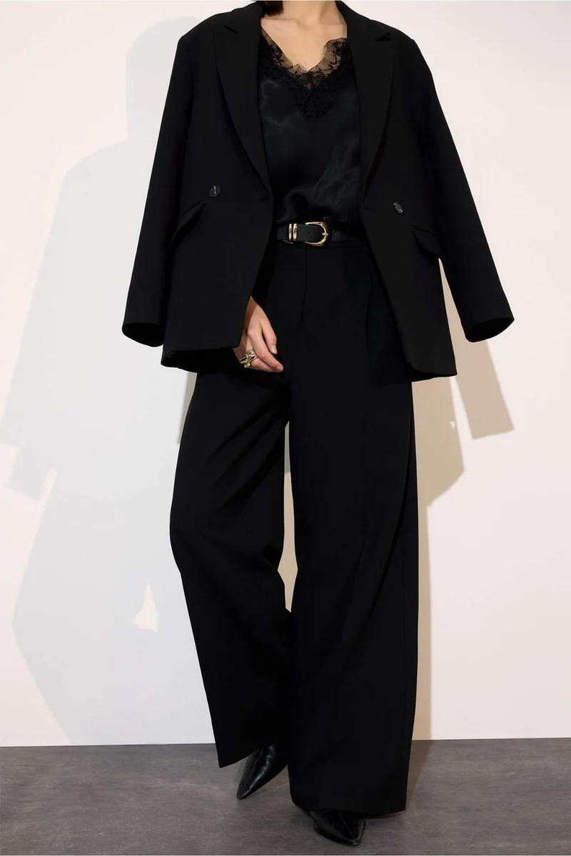 ديفاكتو Straight Fit High Waist Straight Leg Trousers