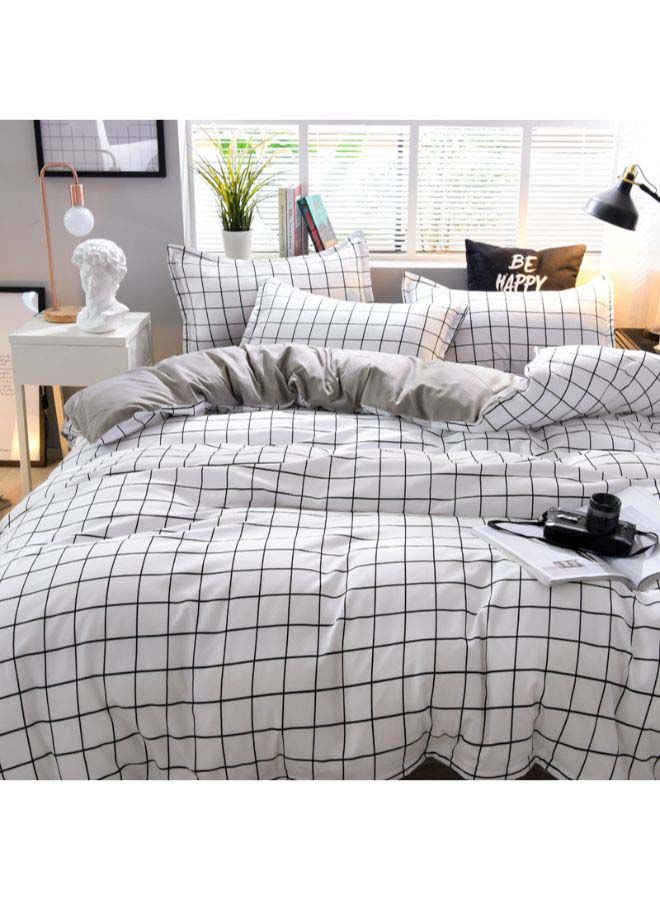 4-Piece Checked Pattern Bedding Set Polyester White/Black - Image 2