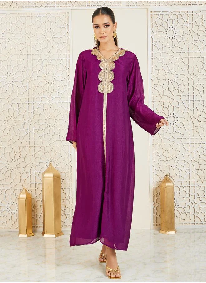 Styli Embroidered Lace Detail Hooded Jalabiya