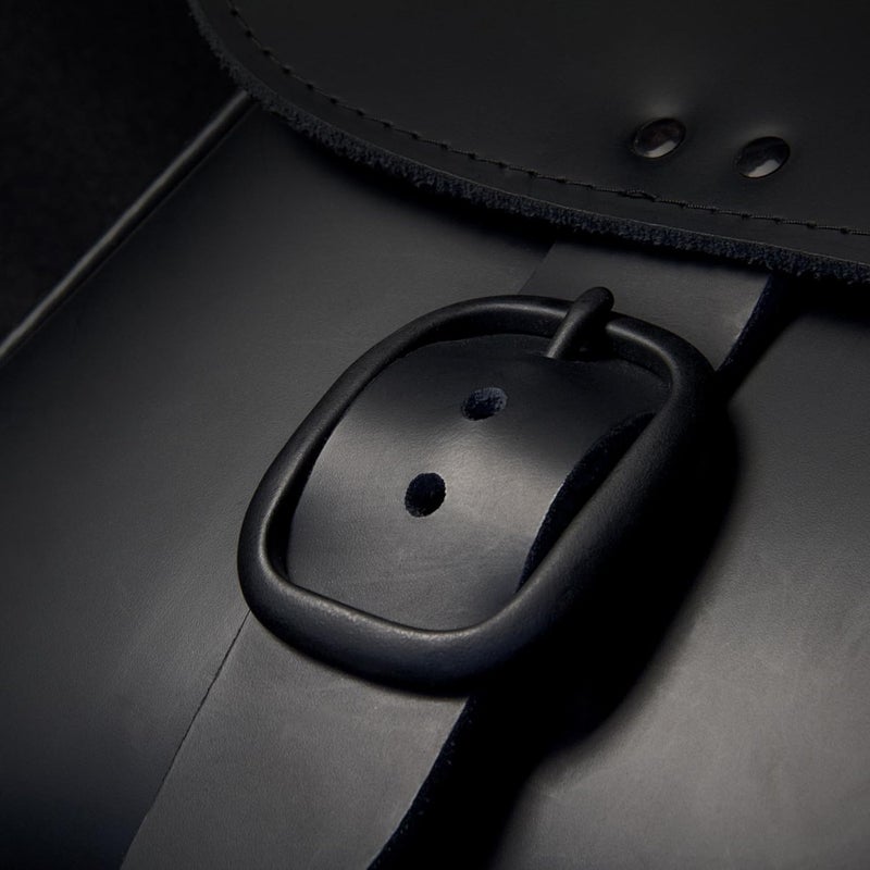 Dowco Willie & Max Black Leather Motorcycle Swingarm Bag - Image 5