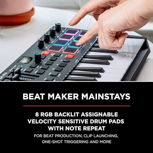 M-Audio Oxygen Pro Mini – لوحة مفاتيح USB MIDI مع 32 مفتاح، مع أزرار إيقاع، ومقابض قابلة للتعيين عبر MIDI، وأزرار ومزلقات، ومجموعة برامج مشمولة - Image 5