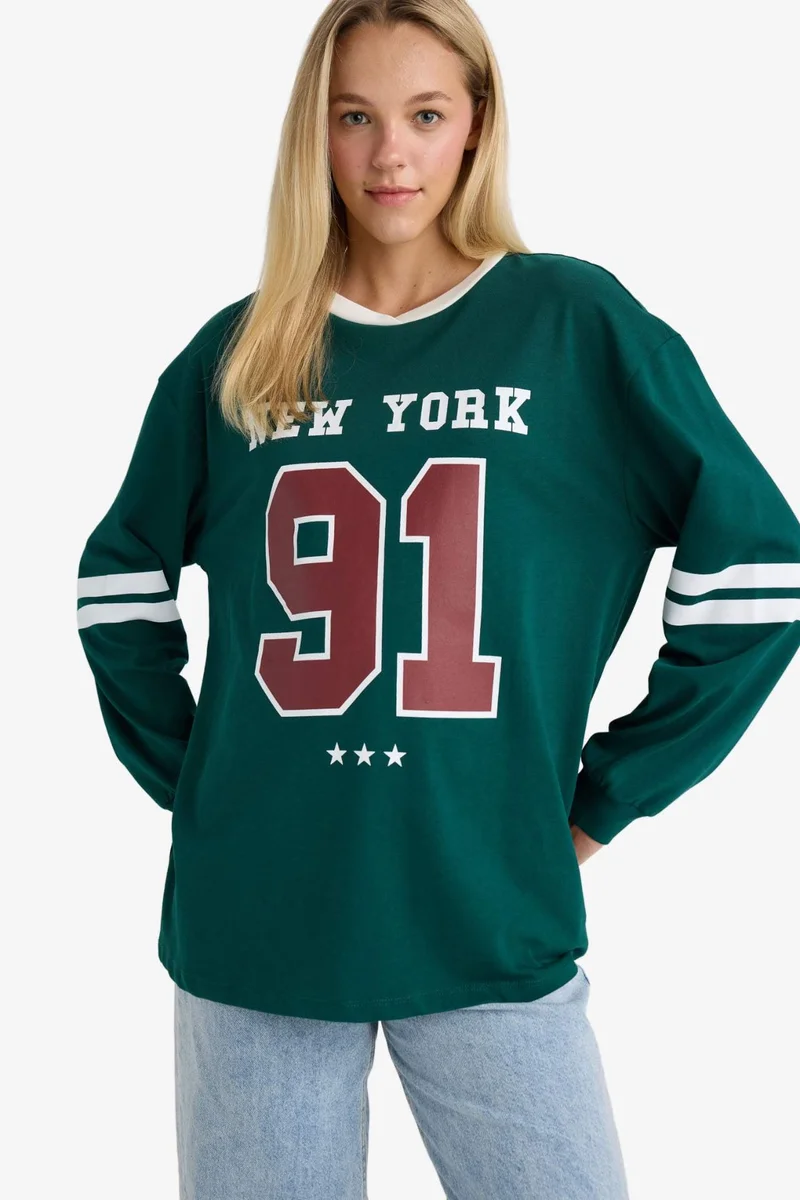 ديفاكتو Loose Fit Printed Long Sleeve Sweatshirt