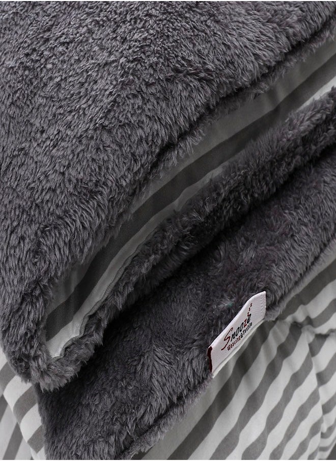 snooze - Double Face Winter Fur Quilt, Gray Striped, 220*235cm - Image 1