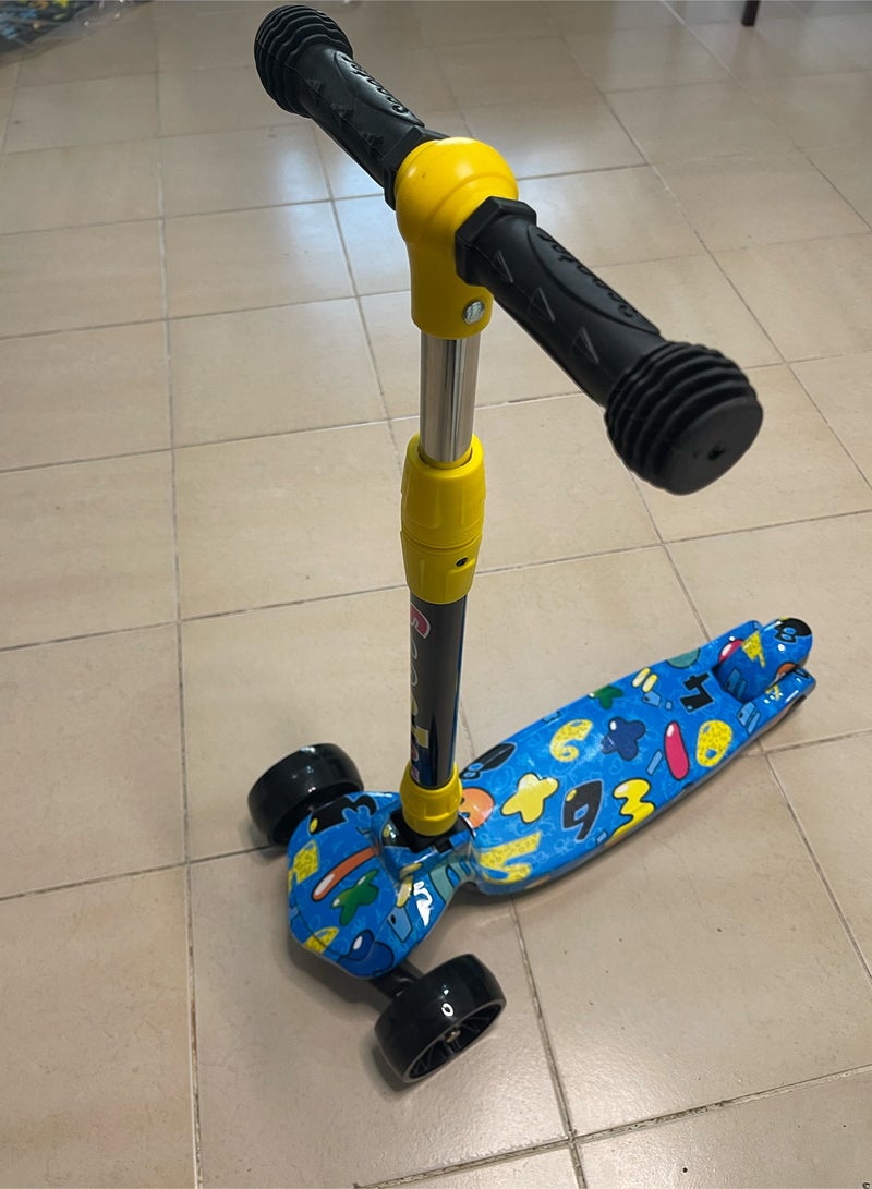 Kids Adjustable Height 3 Wheel Foldable Scooter With Light-Up Wheels With Music - Image 5