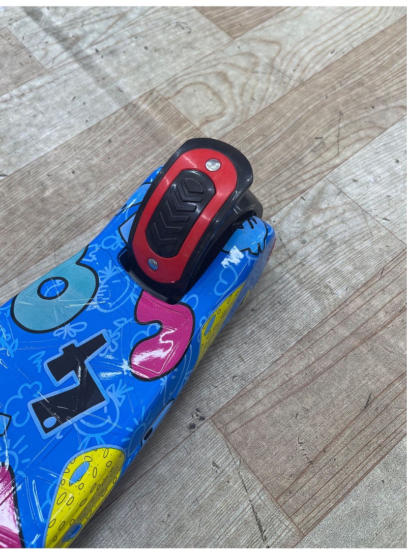 Kids Adjustable Height 3 Wheel Foldable Scooter With Light-Up Wheels With Music - Image 4