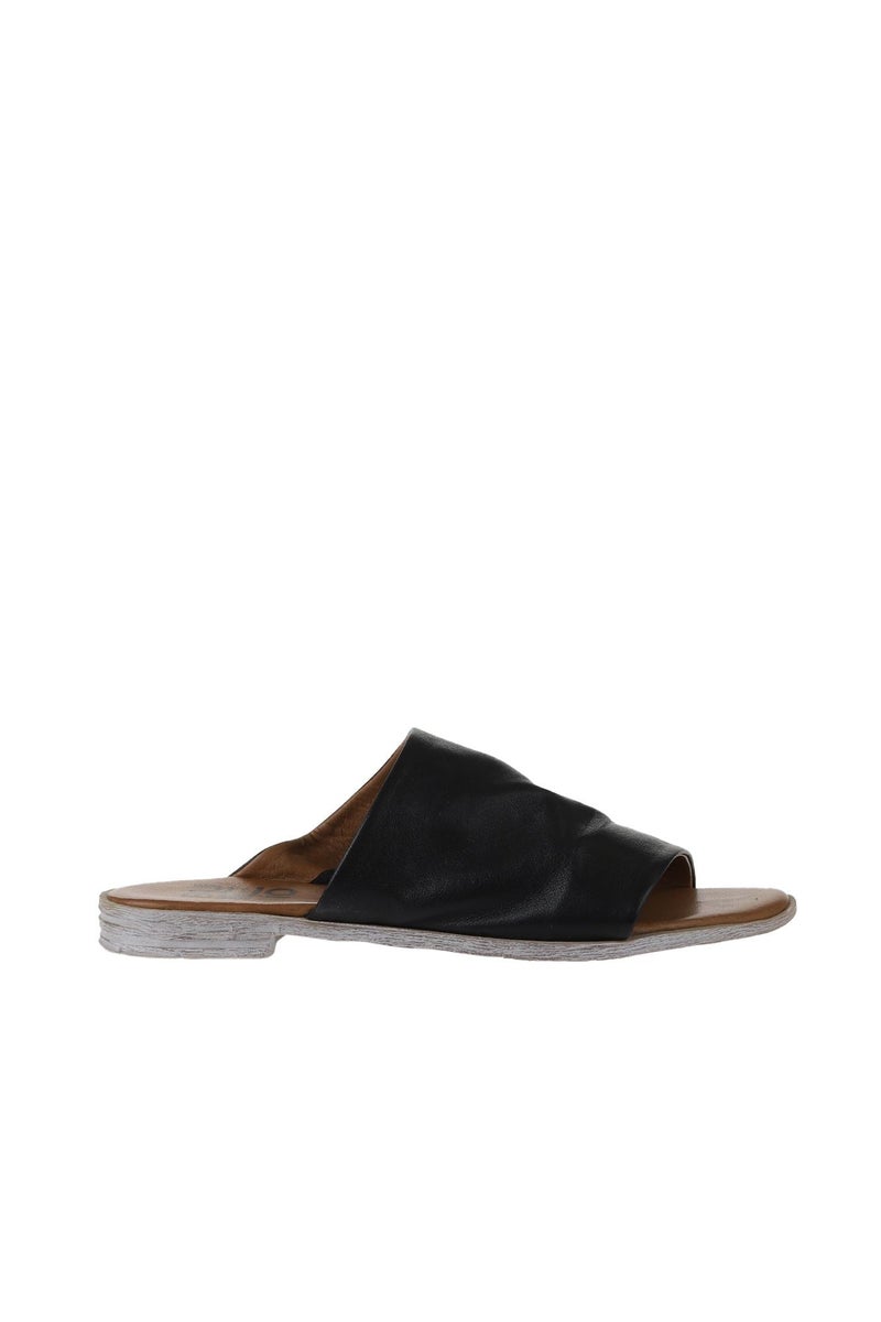 Bueno Slim Fit Daily Slide - Image 1