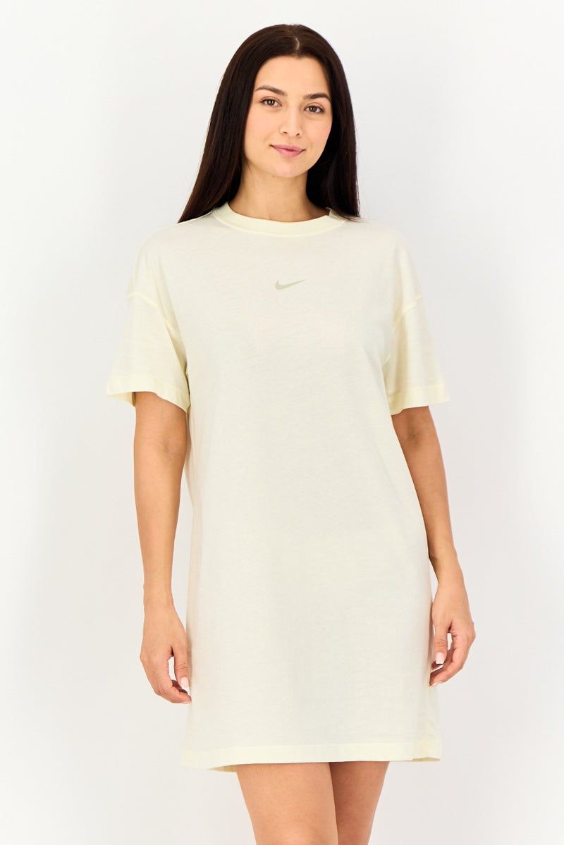 Nike فستان رياضي نسائي قصير الأكمام فيت خارجي، كريمي - Image 1