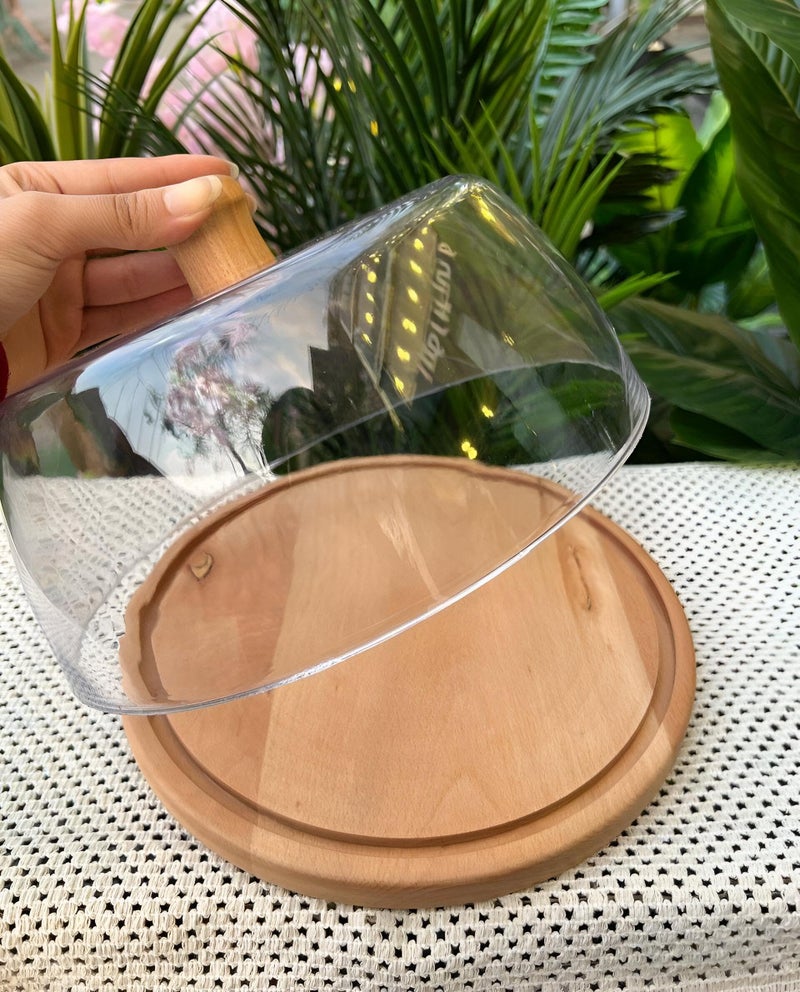 Sleek Cake Stand with Wooden Handle and Acrylic Dome - Durable and elegant 35cm cake holder with a shatterproof dome and wooden handle, perfect for a sophisticated presentation at any dining occasion. - Image 1