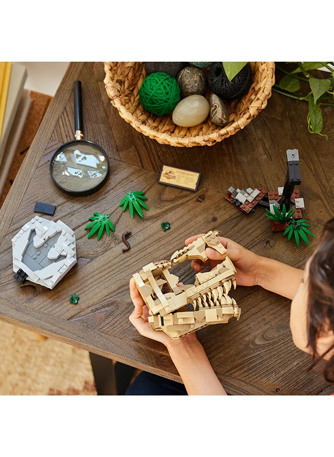 LEGO LEGO Jurassic World 76964 Dinosaur Fossils: T-Rex Skull, Toy for Boys Girls Hobbyists, Educational Skeleton Model Kit with Bones for Kids, Gifts for Boys and Girls  - Image 4