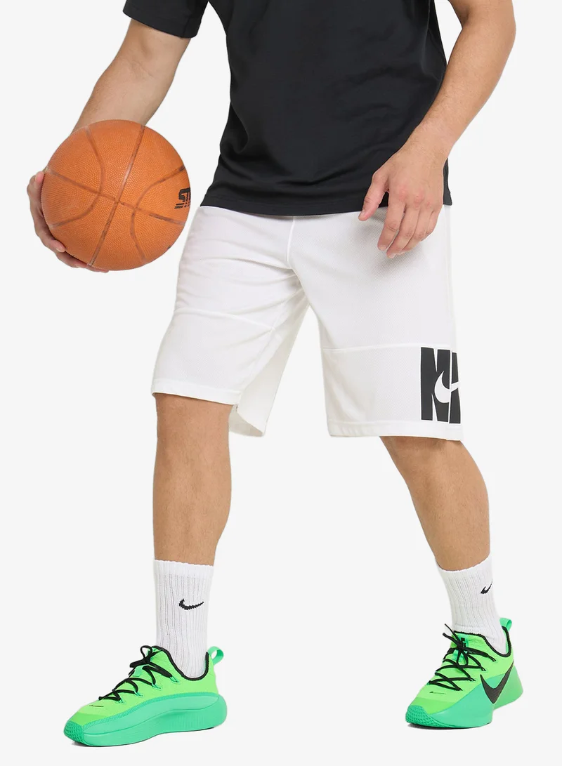 Nike LeBron TR 1
