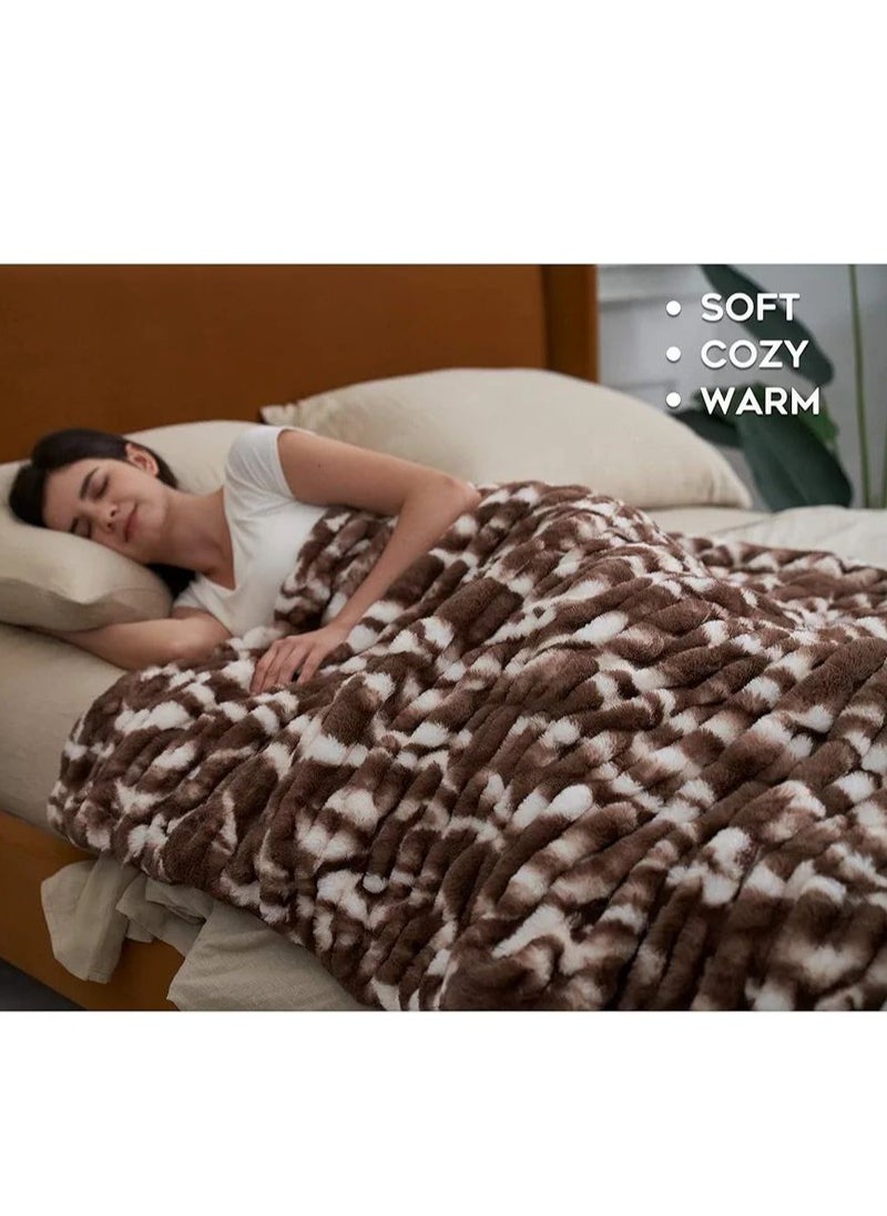 Fluffy Faux Fur Weighted Blanket ,Luxury & Fuzzy Blanket Throw, Cosy & Relaxing Blanket,(Coffee Color, 60''x80'' 20lbs) - pzsku/Z0D89F30356624D7309F4Z/45/_/1731131011/b3616b68-9a5a-4fa6-a237-7a67f9f896d9