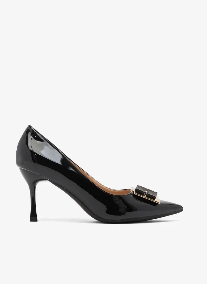 خزانة حذاء بكعب عالٍ