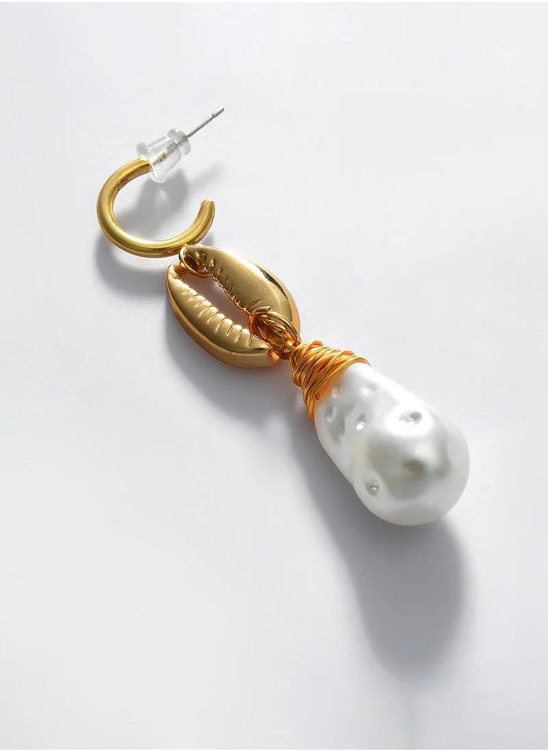 SOHI White Contemporary Pearl Beaded Drop Earrings