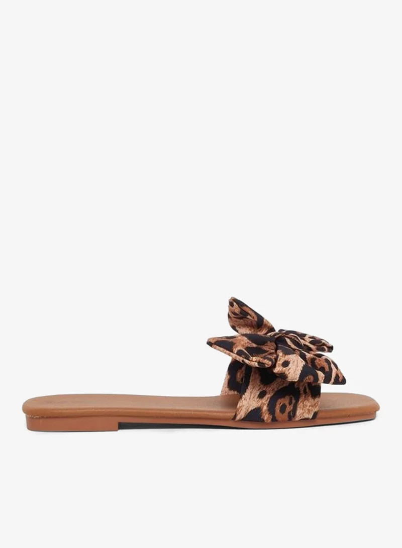 Styli Printed Bow Detail Flat Sandals