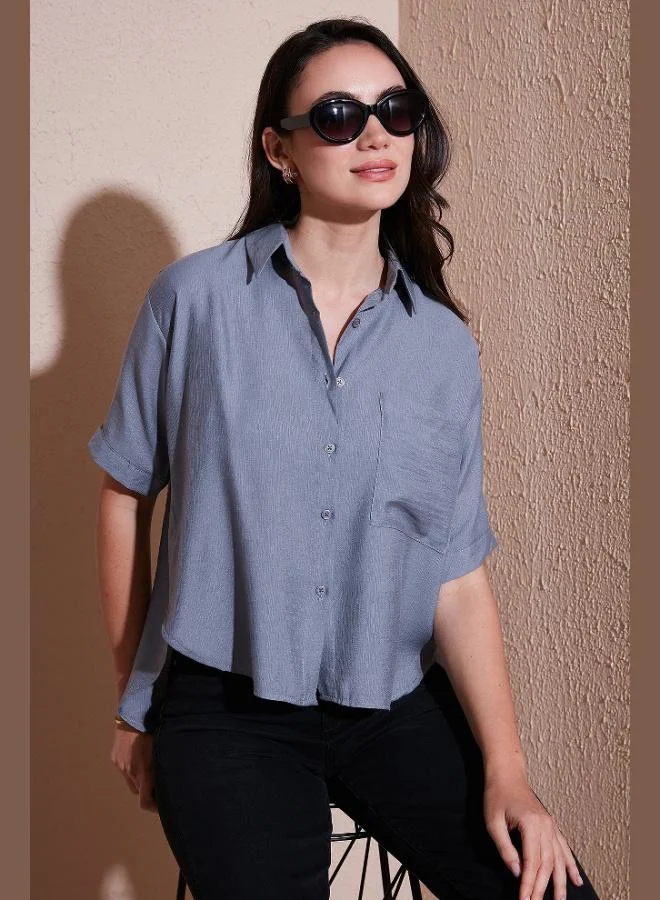 ليلا قميص نسائي بأكمام قصيرة بجيوب على الصدر مقاس عادي ليلى