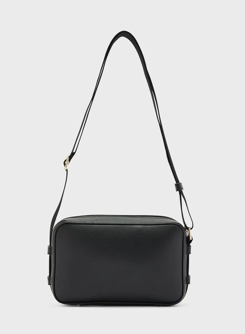 TOMMY HILFIGER Spring Flap Over Crossbody Bag