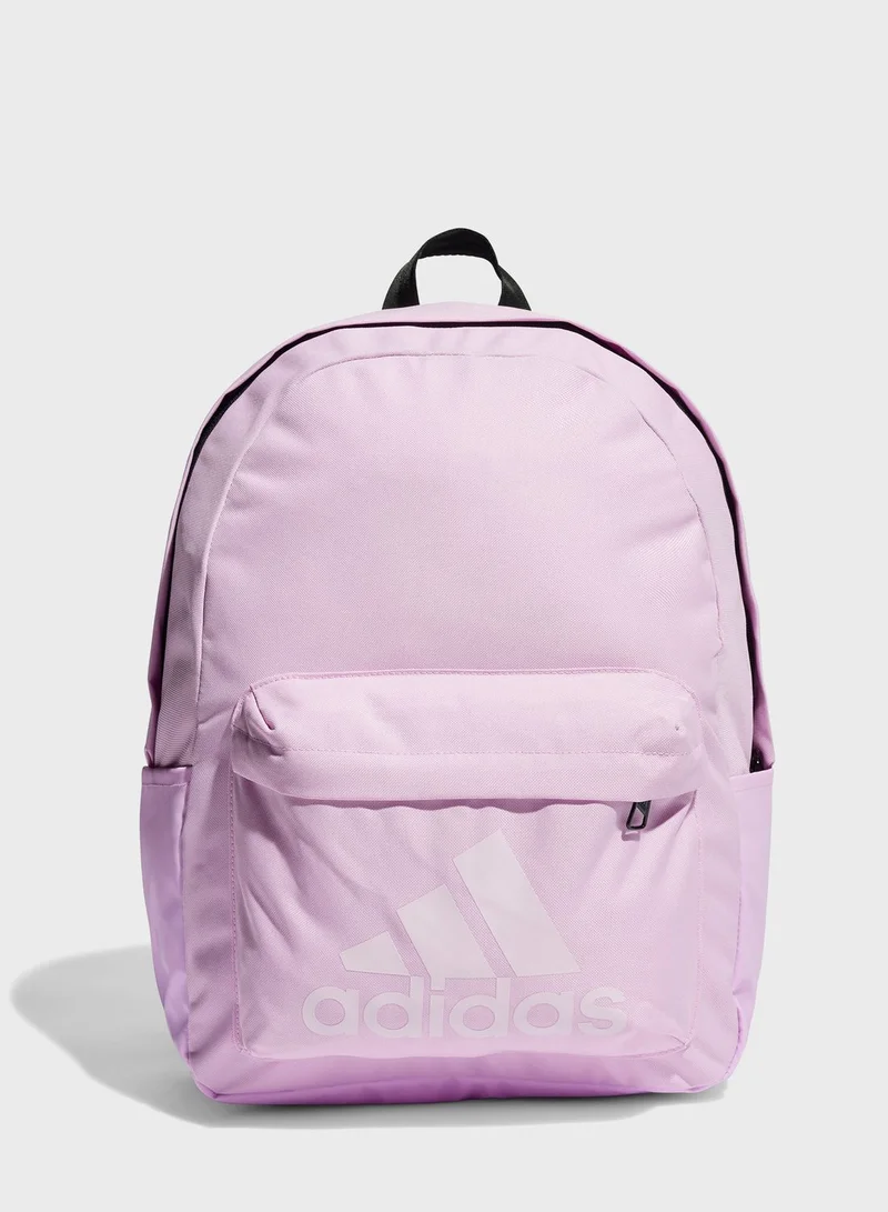 adidas حقيبة ظهر كلاسيكية مزينة بشارة رياضية