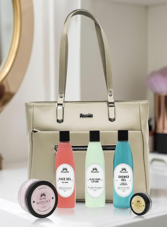 روزيتا حقيبة يد نسائية من روزيتا مع مجموعة هدايا للعناية بالبشرة بالأعشاب | حقيبة كتف من الجلد النباتي مع جل للوجه، جل استحمام، لوشن الصبار، وملح استحمام | هدية مثالية للنساء (بيج) - Image 1