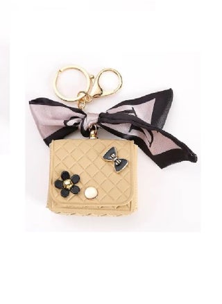 A wonderful case for Airpods in the form of a stylish small bag, - pzsku/Z0D9447ABFCE2A9C7E214Z/45/_/1729683807/4eff90cb-5c6f-4ae6-b8f6-66b6d830dd9b