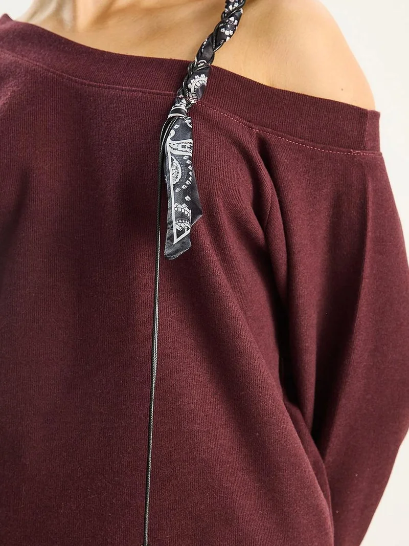 Bianco Lucci Burgundy Red LUCCI Knitwear Accesiory Detailed Two-Piece Set for Women | Best Price UAE