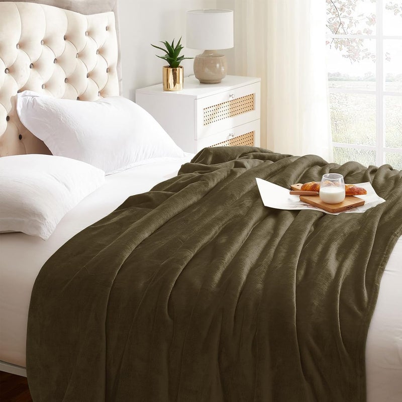 KMUSET Fleece Blanket Dark Brown Lightweight Super Soft Cozy Fuzzy Bed Blankets Microfiber Factory Shop - Image 5